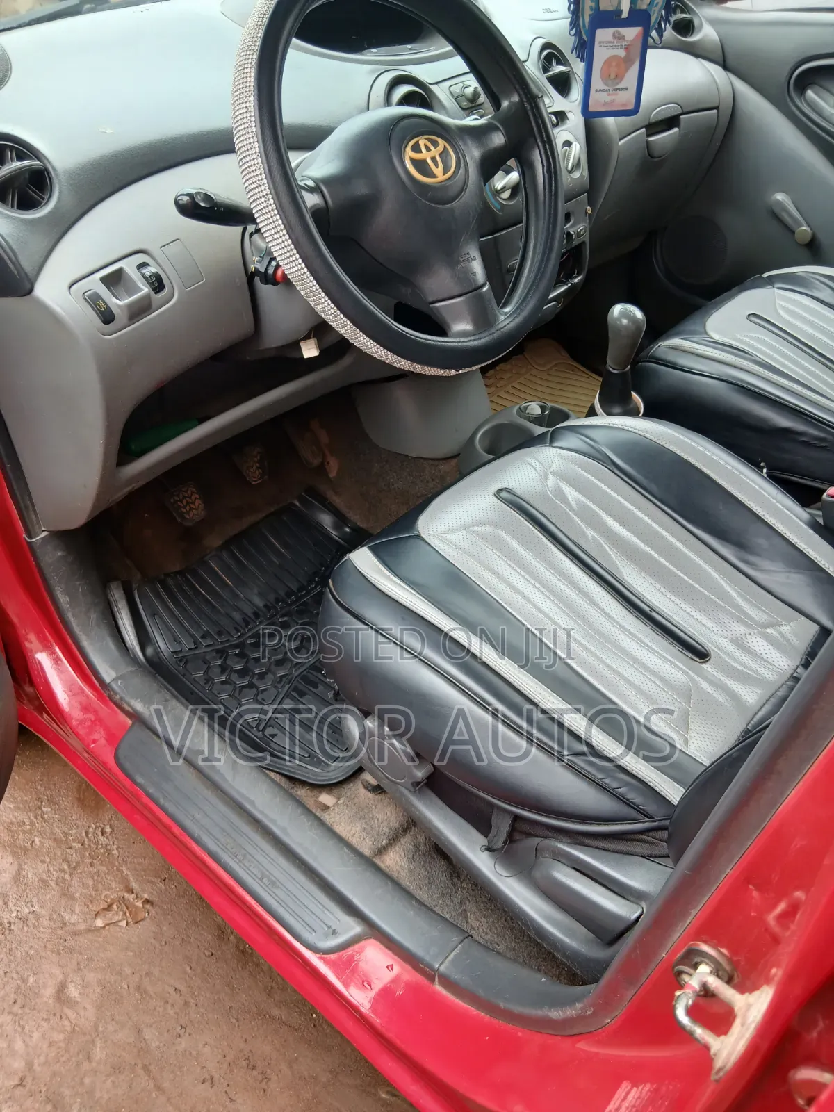 Toyota Yaris 2005 Red
