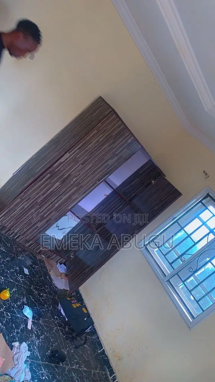 3bdrm Block of Flats in Akala Express for rent