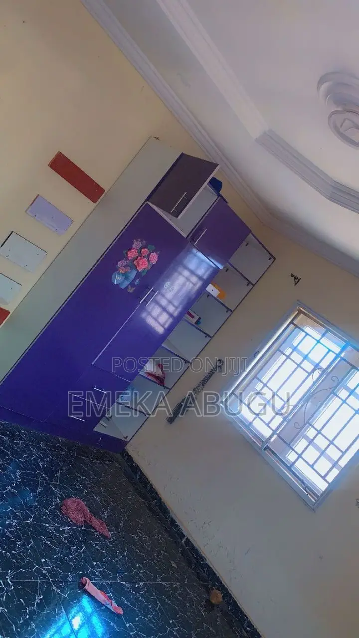 3bdrm Block of Flats in Akala Express for rent