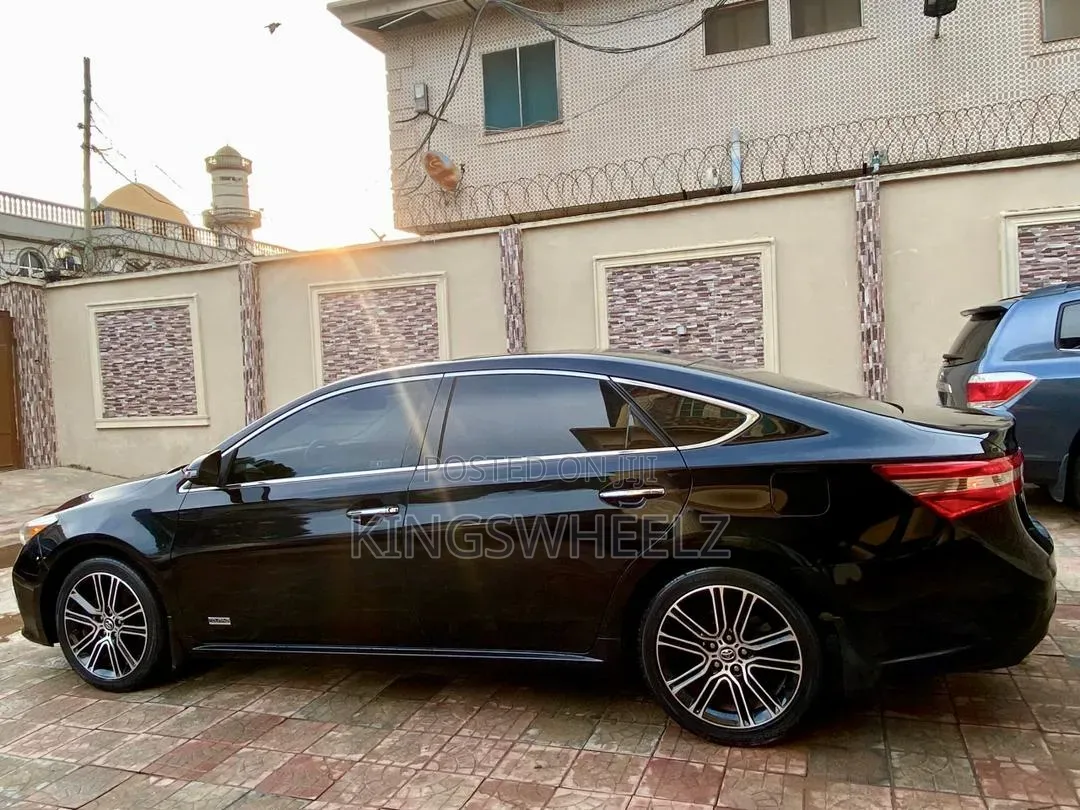 Toyota Avalon 2015 Black