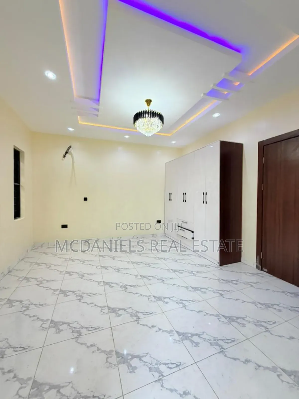 4bdrm Duplex in Oregun for sale