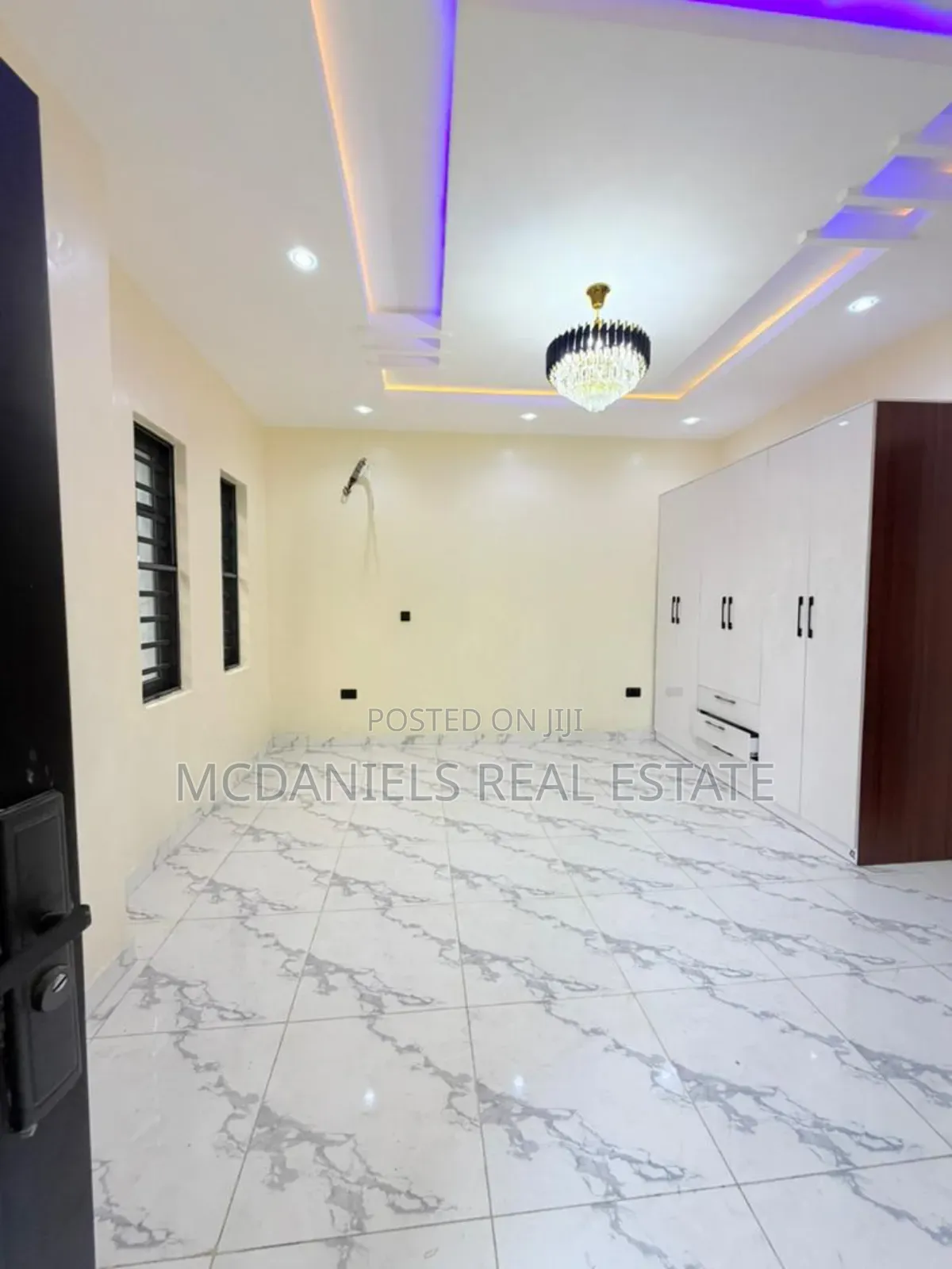 4bdrm Duplex in Oregun for sale