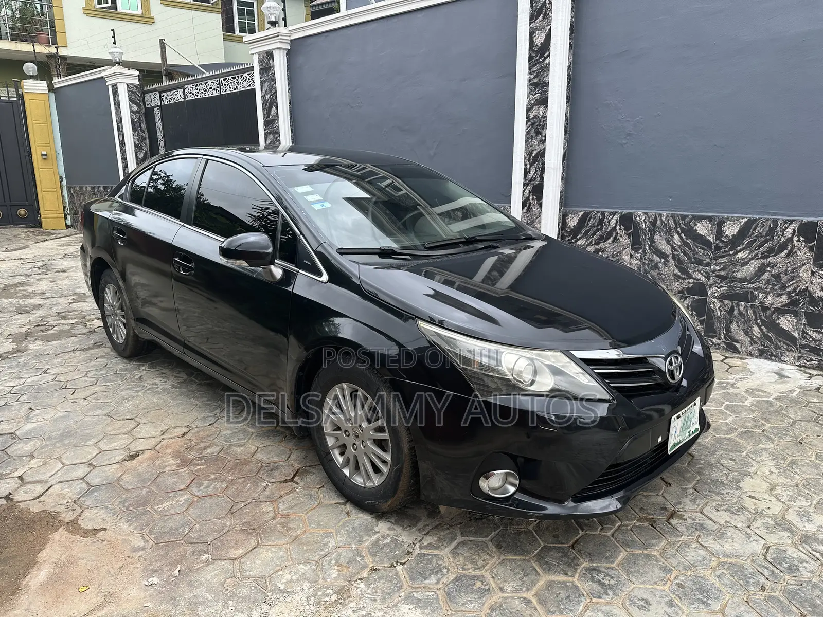 Toyota Avensis 2.0 Advanced Automatic 2012 Black