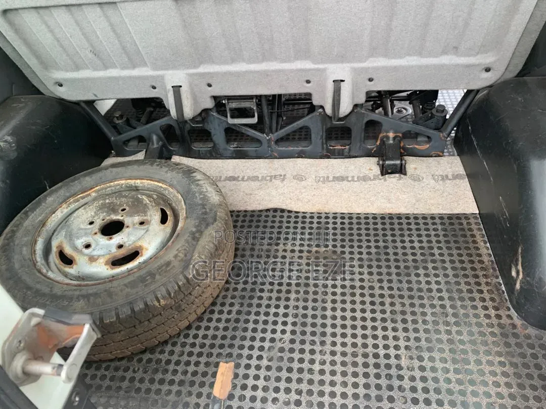 Ford Transit 2005 White