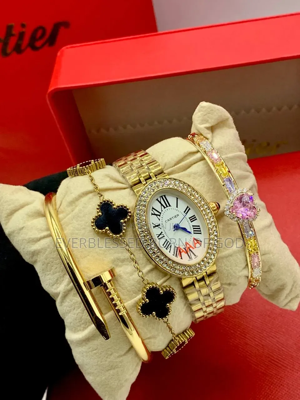 High Quality Cartier Female Watch Set