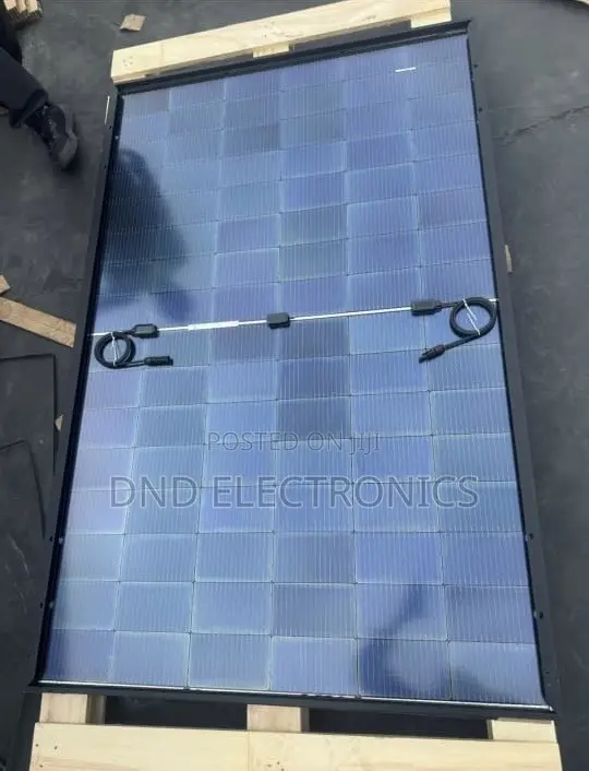 Mono All-Black + Poly Blue Solar Panel 550w 144 Cells Large Format
