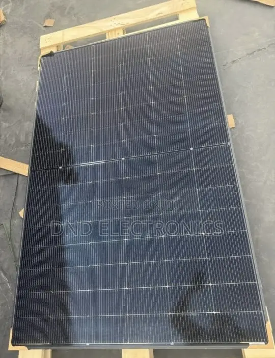 Mono All-Black + Poly Blue Solar Panel 550w 144 Cells Large Format