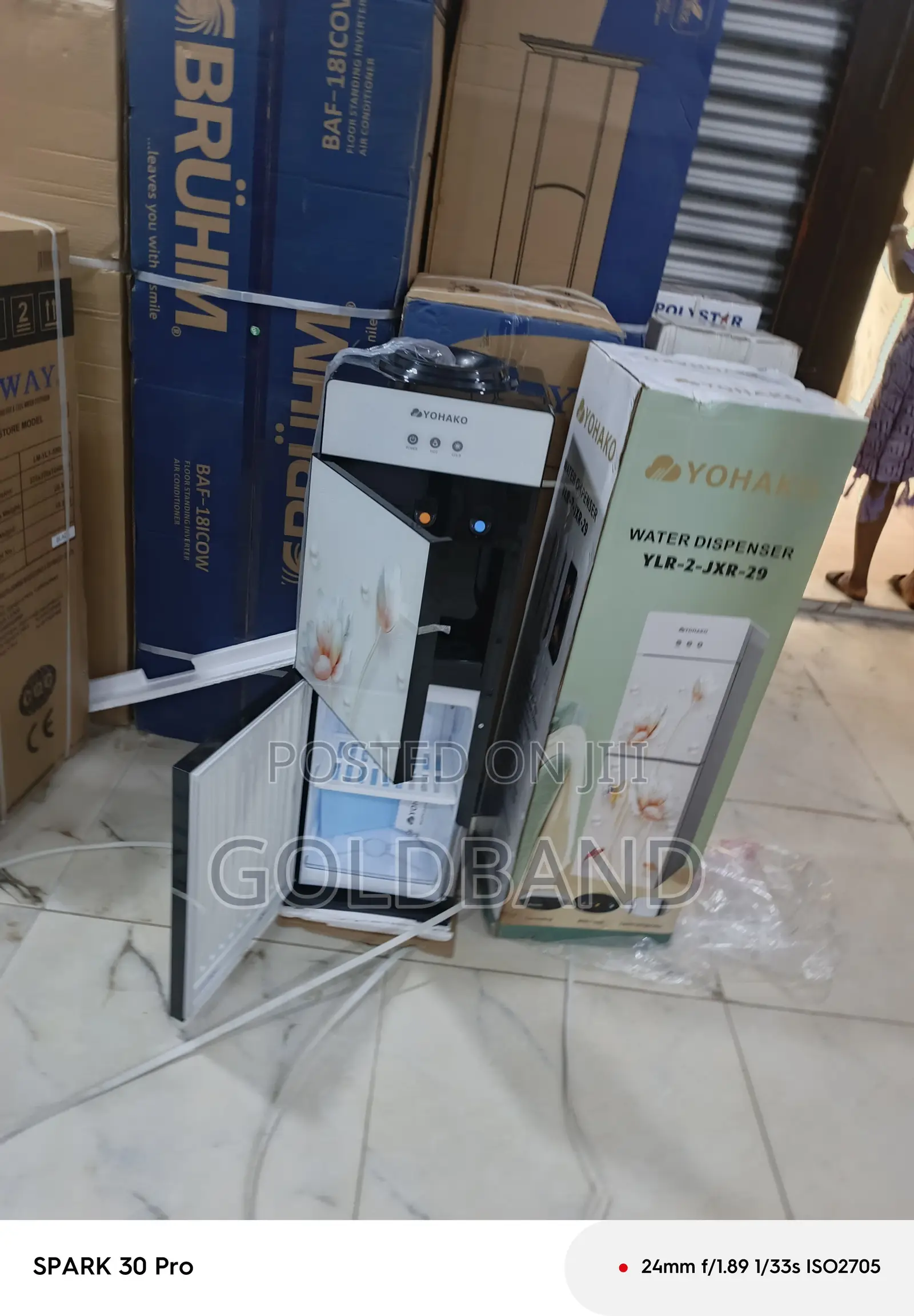 Yohako Hot Cold Water Dispenser With Mini Fridge