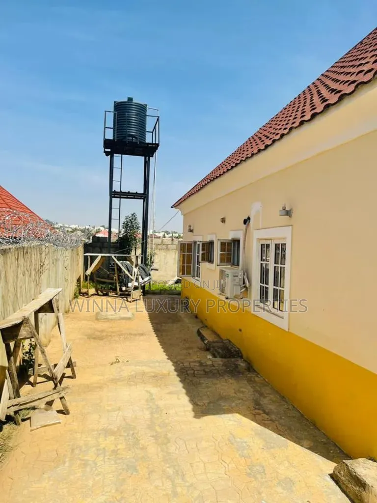 3bdrm Bungalow in Shimex Estate, Pyakasa for sale