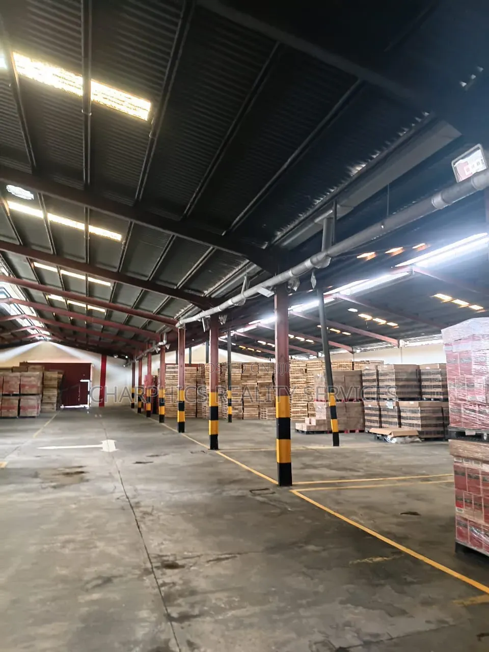 37000sqft (3,700sqm) Warehouse at Surulere