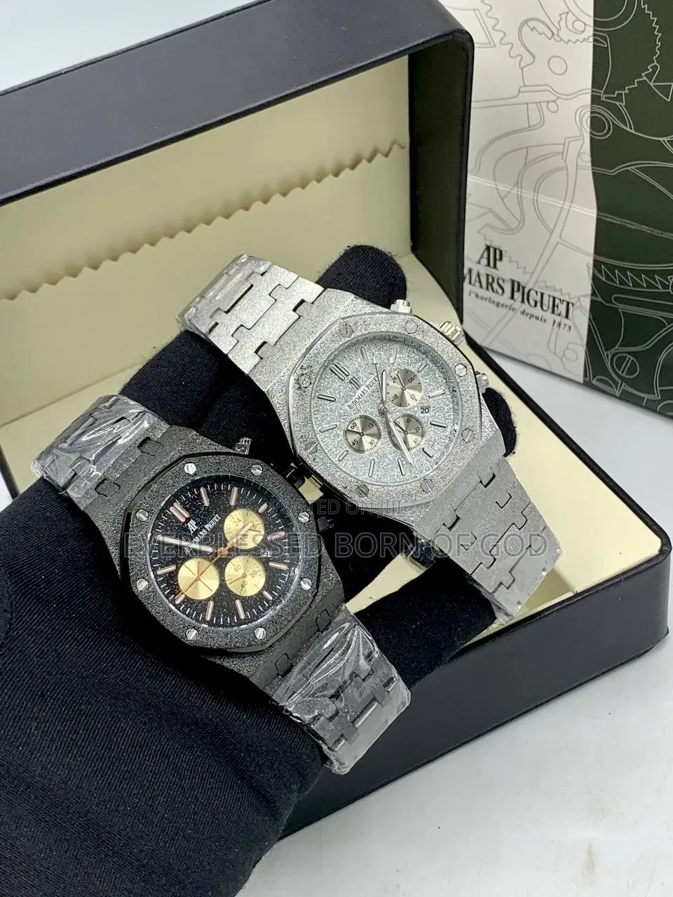 Quality Ap Watch and Bracelet Set