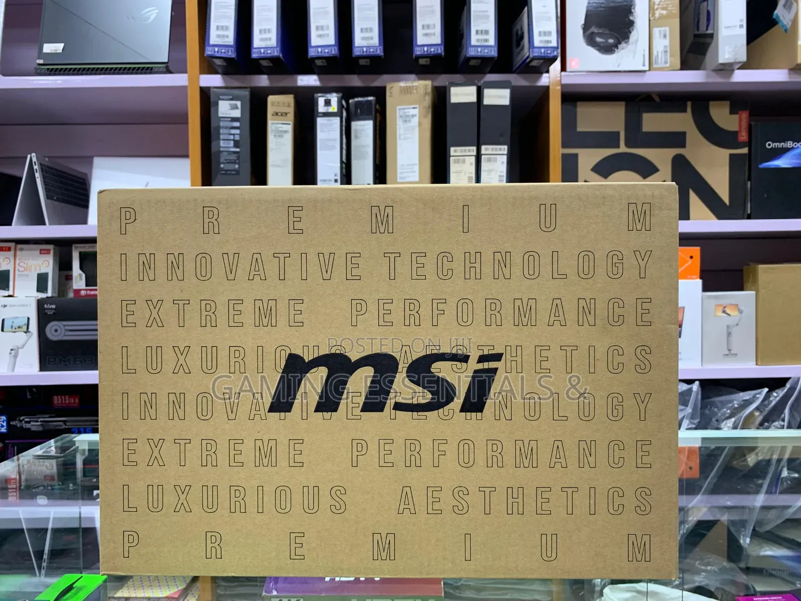 New Laptop MSI Cyborg 15 16GB Intel Core i7 SSD 512GB
