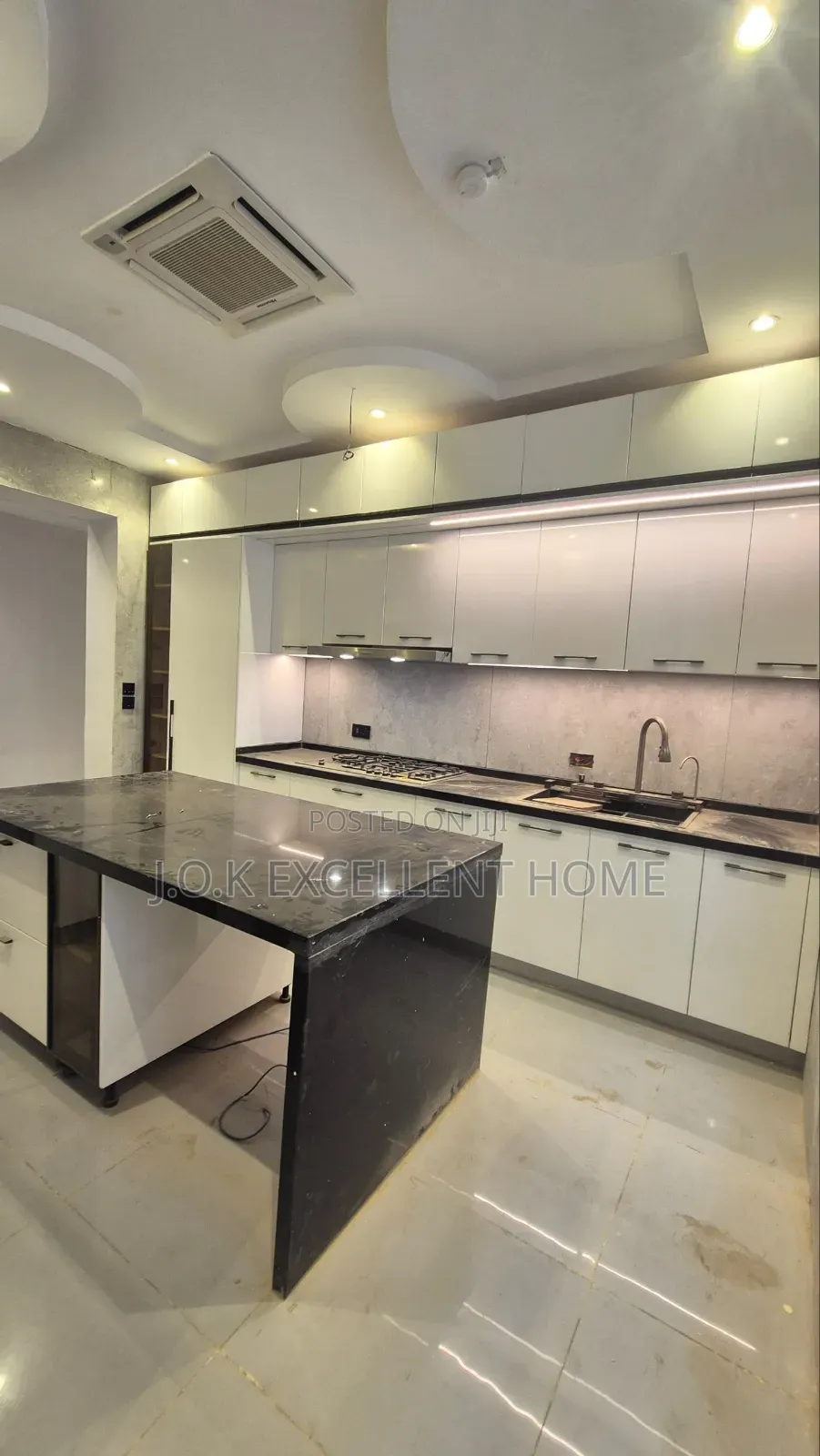 5bdrm Duplex in Ikeja GRA for sale