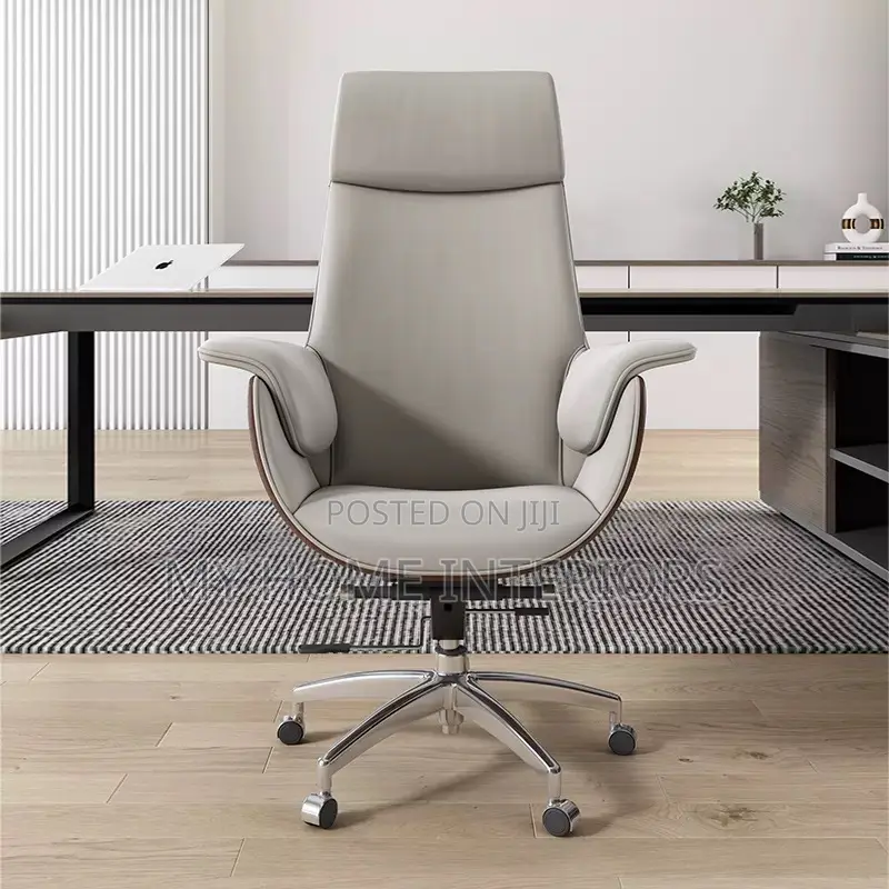 Executive Swivel Leather Chair