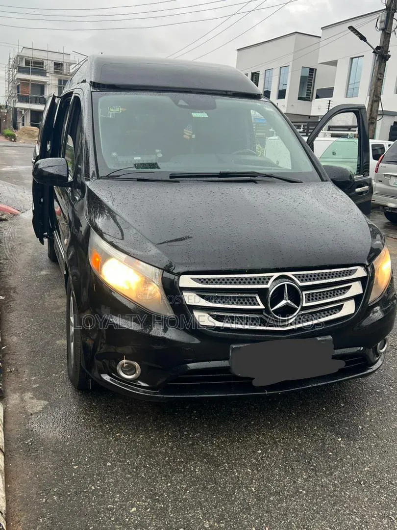 Mercedes-Benz Metris 2.0 FWD 2016 Black