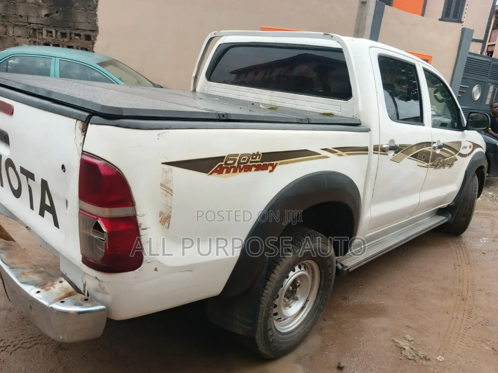 Toyota Hilux 2012 White