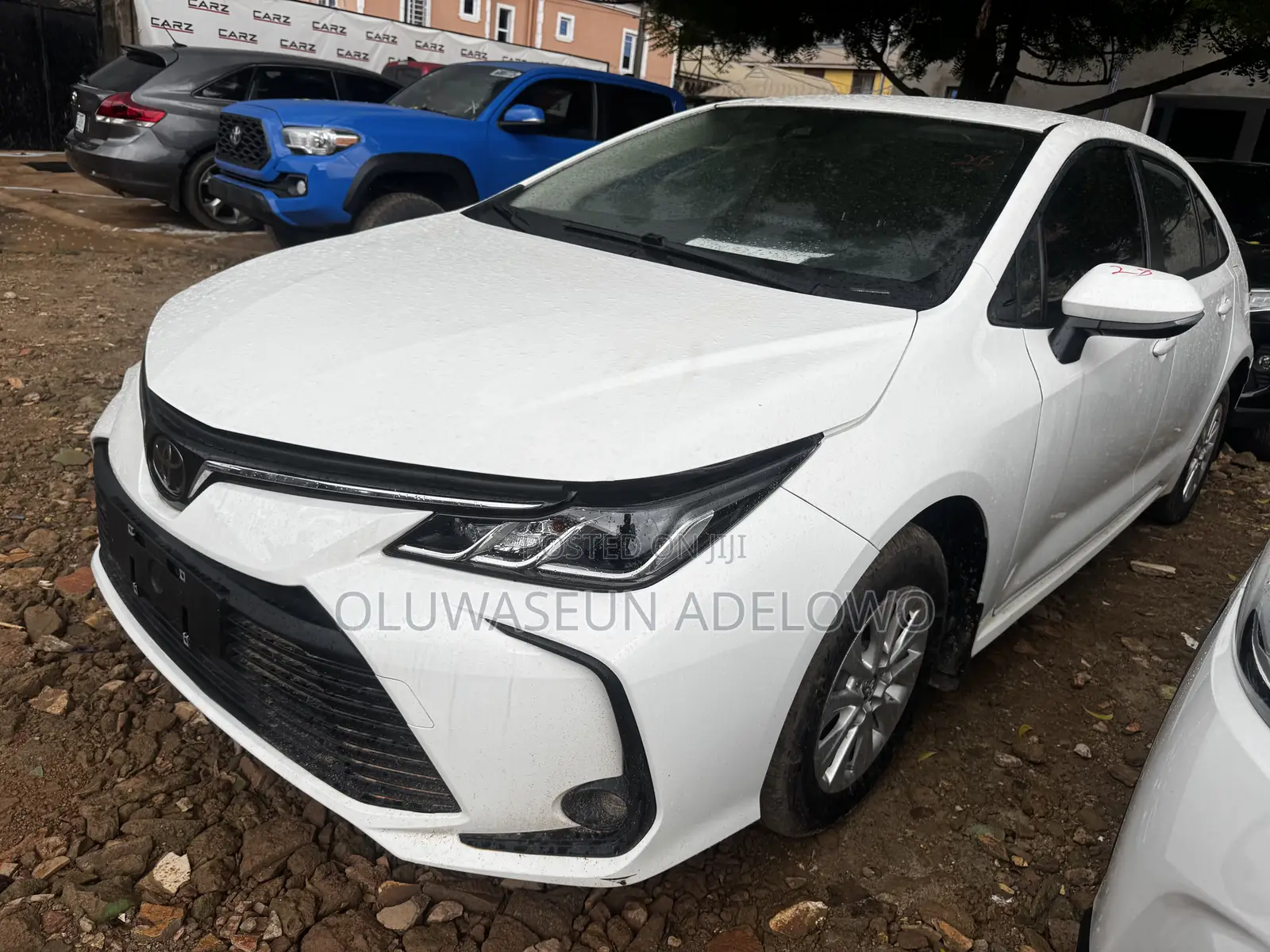 Toyota Corolla XLE 2021 White