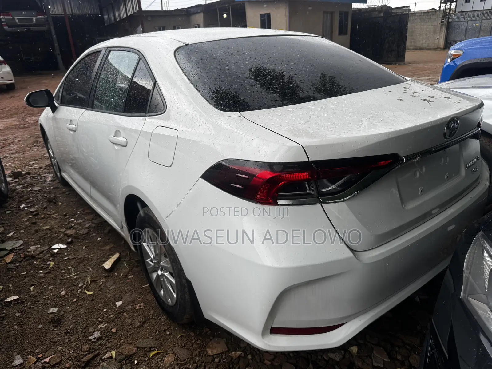 Toyota Corolla XLE 2021 White
