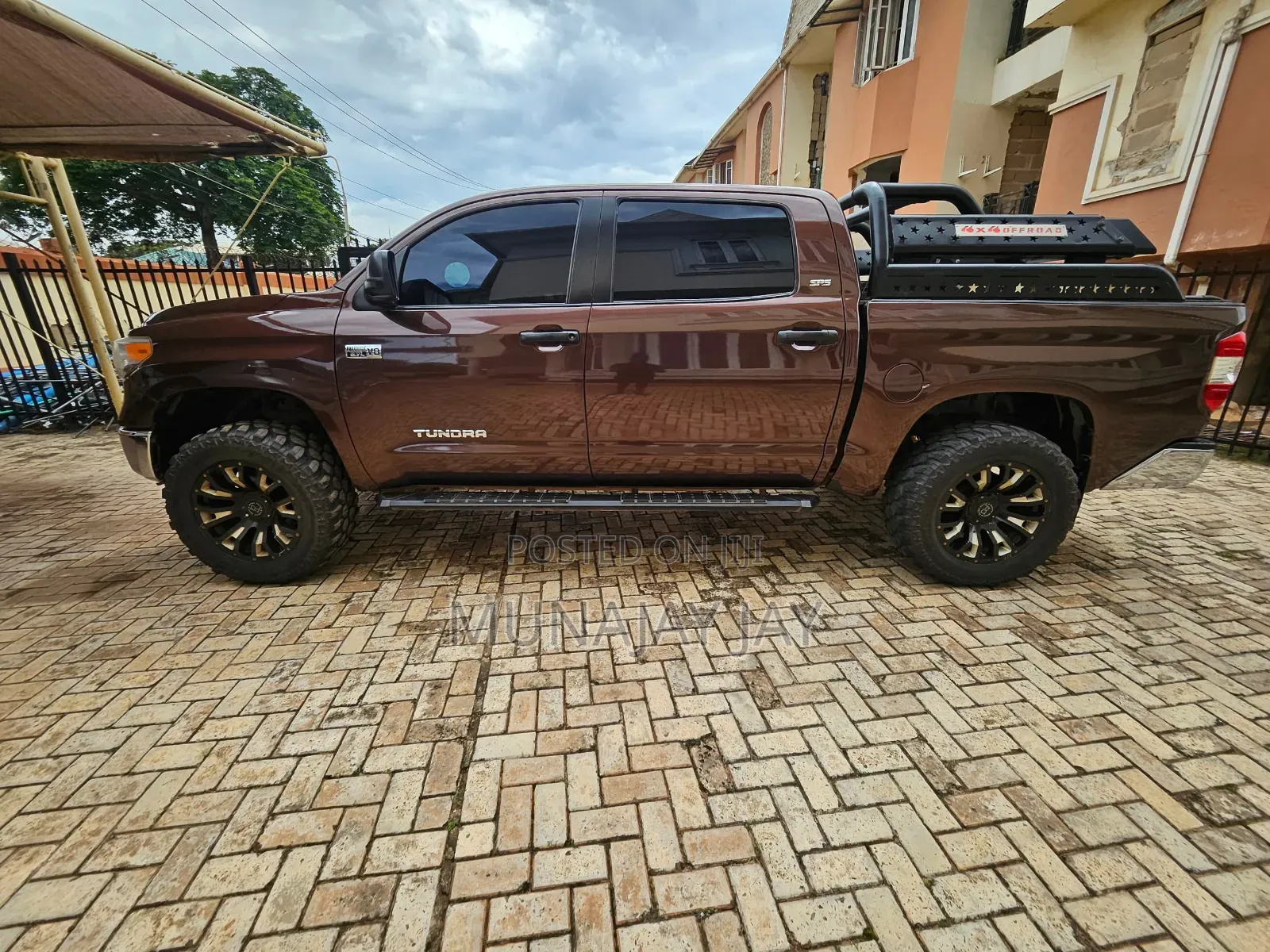 Toyota Tundra SR 5.7L V8 4x2 Double Cab 6.6 ft. box 145.7 in. WB 2017