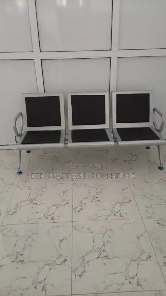 Executive 3seaters Airport Chair