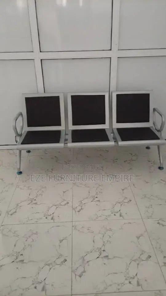 Executive 3seaters Airport Chair