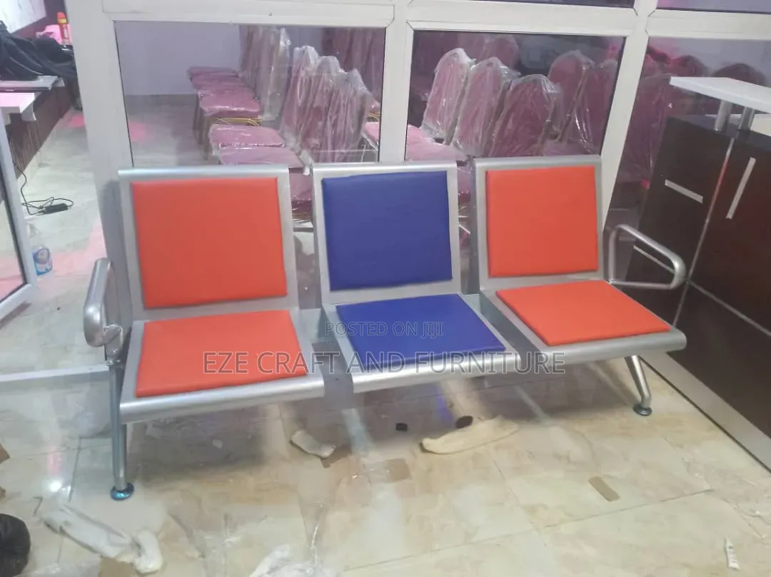 Executive 3seaters Airport Chair