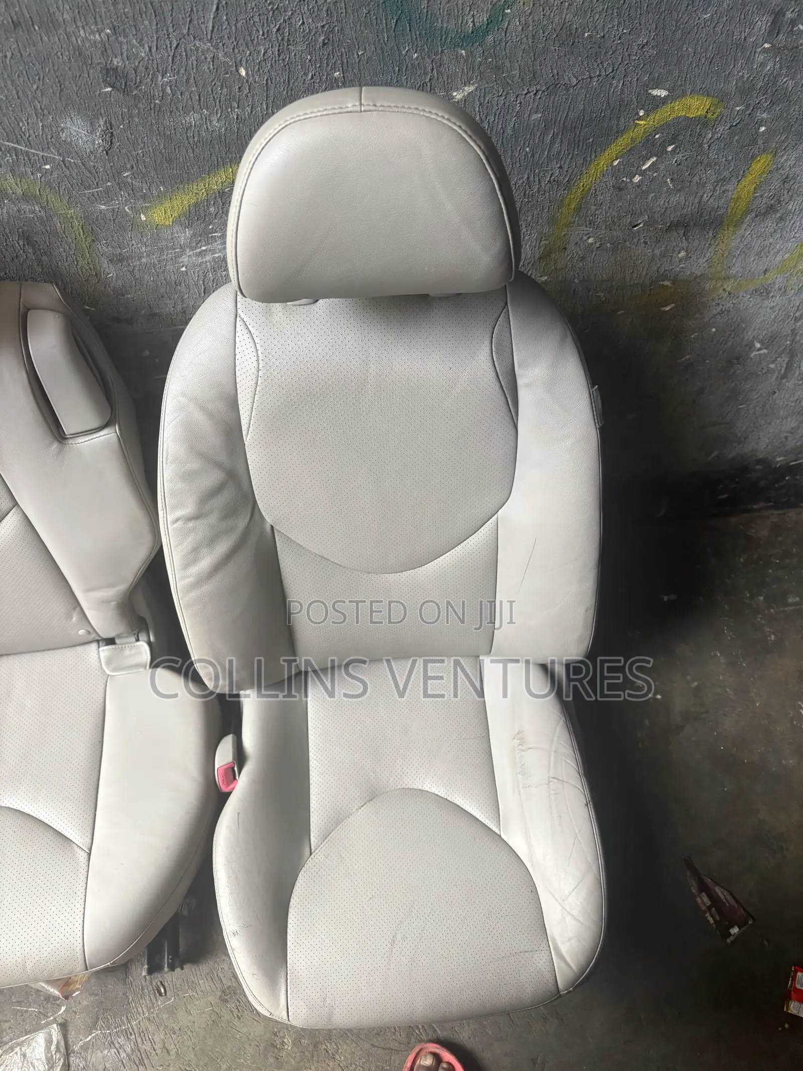 Complete Seat Toyota Rav4 2008-12 Available Cream Color