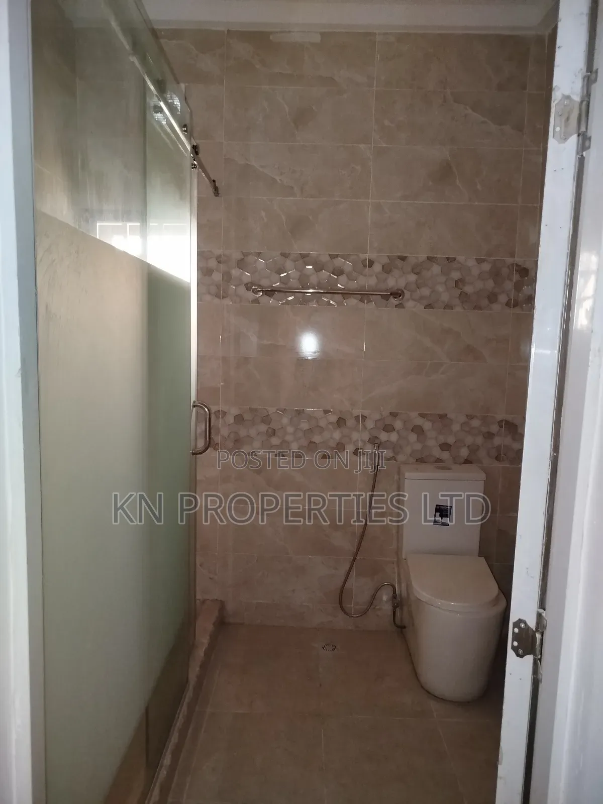 2bdrm Apartment in Penthouse, Guzape District for rent