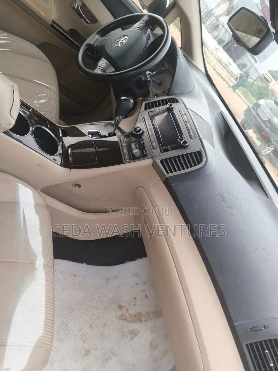 Toyota Venza 2010 White