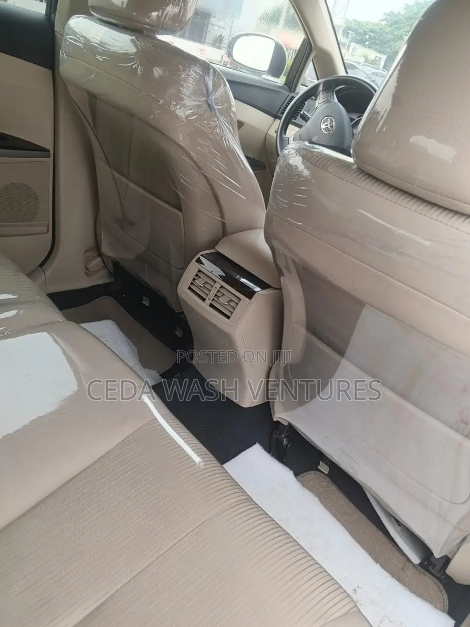 Toyota Venza 2010 White