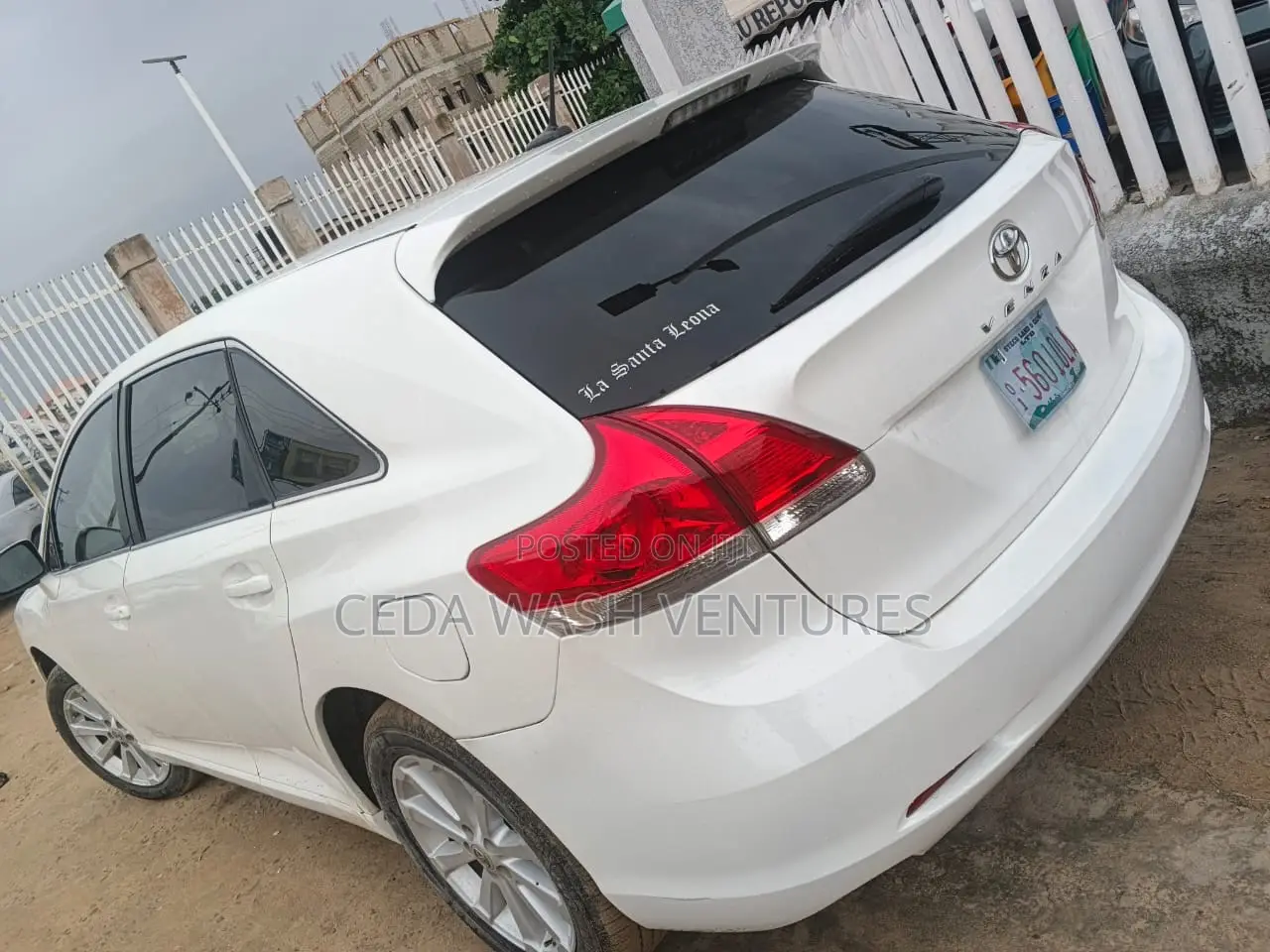 Toyota Venza 2010 White