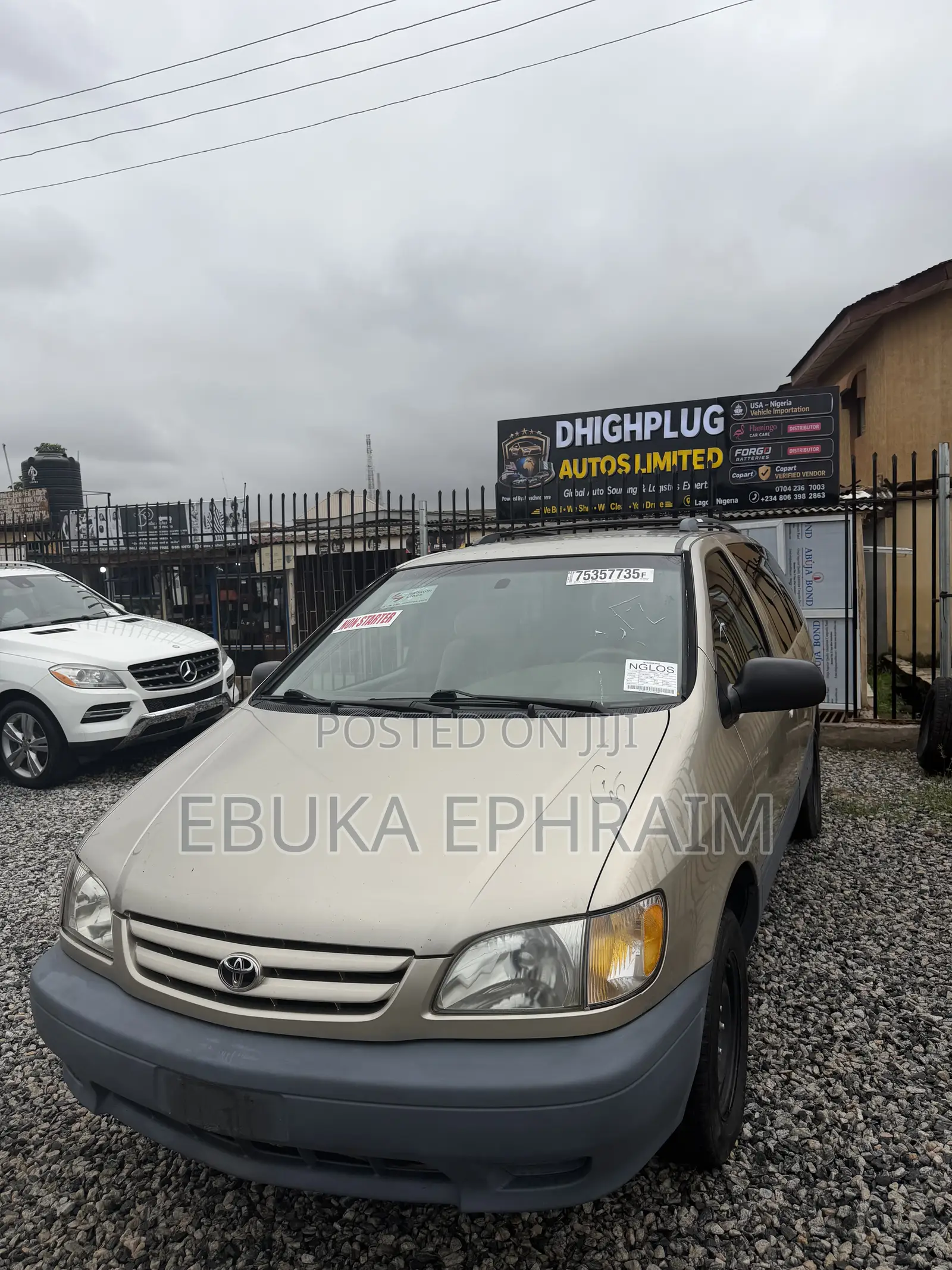 Toyota Sienna LE 2003 Gold