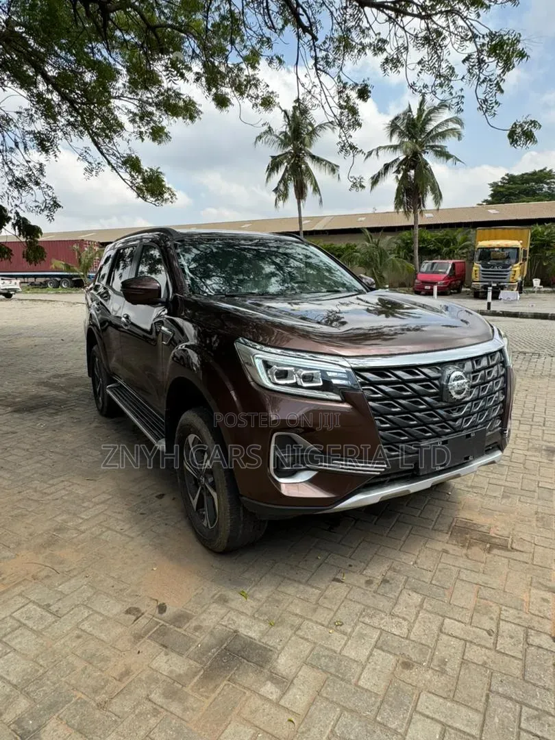 New Nissan Pathfinder 2025 Brown