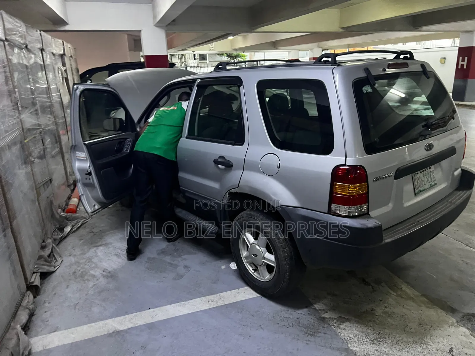 Ford Escape 2004 Silver