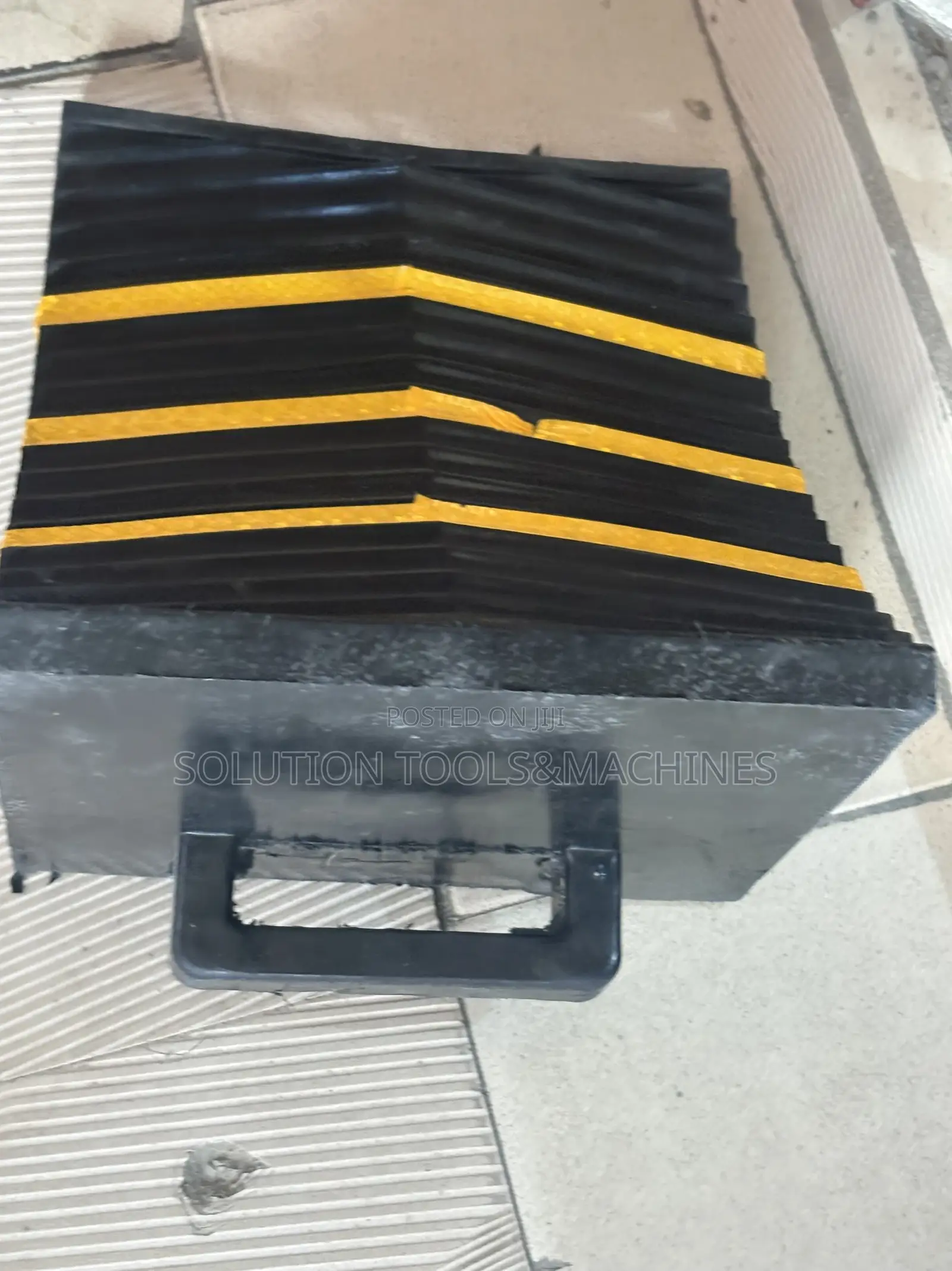 Heavy Duty Rubber Wheel Chock