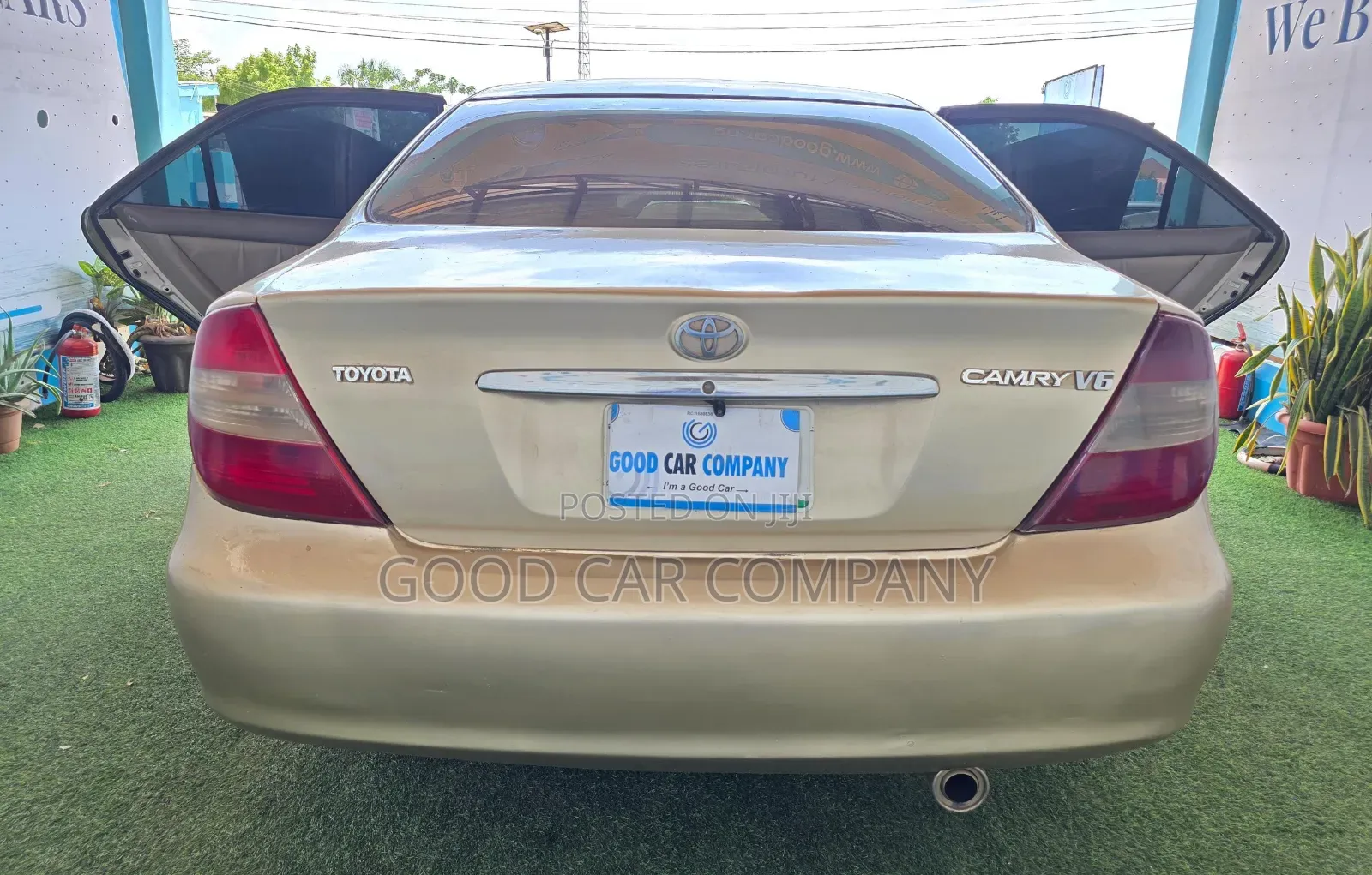 Toyota Camry LE V6 4dr Sedan (3.0L 6cyl 5A) 2004 Gold