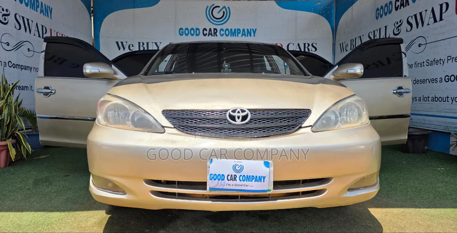 Toyota Camry LE V6 4dr Sedan (3.0L 6cyl 5A) 2004 Gold