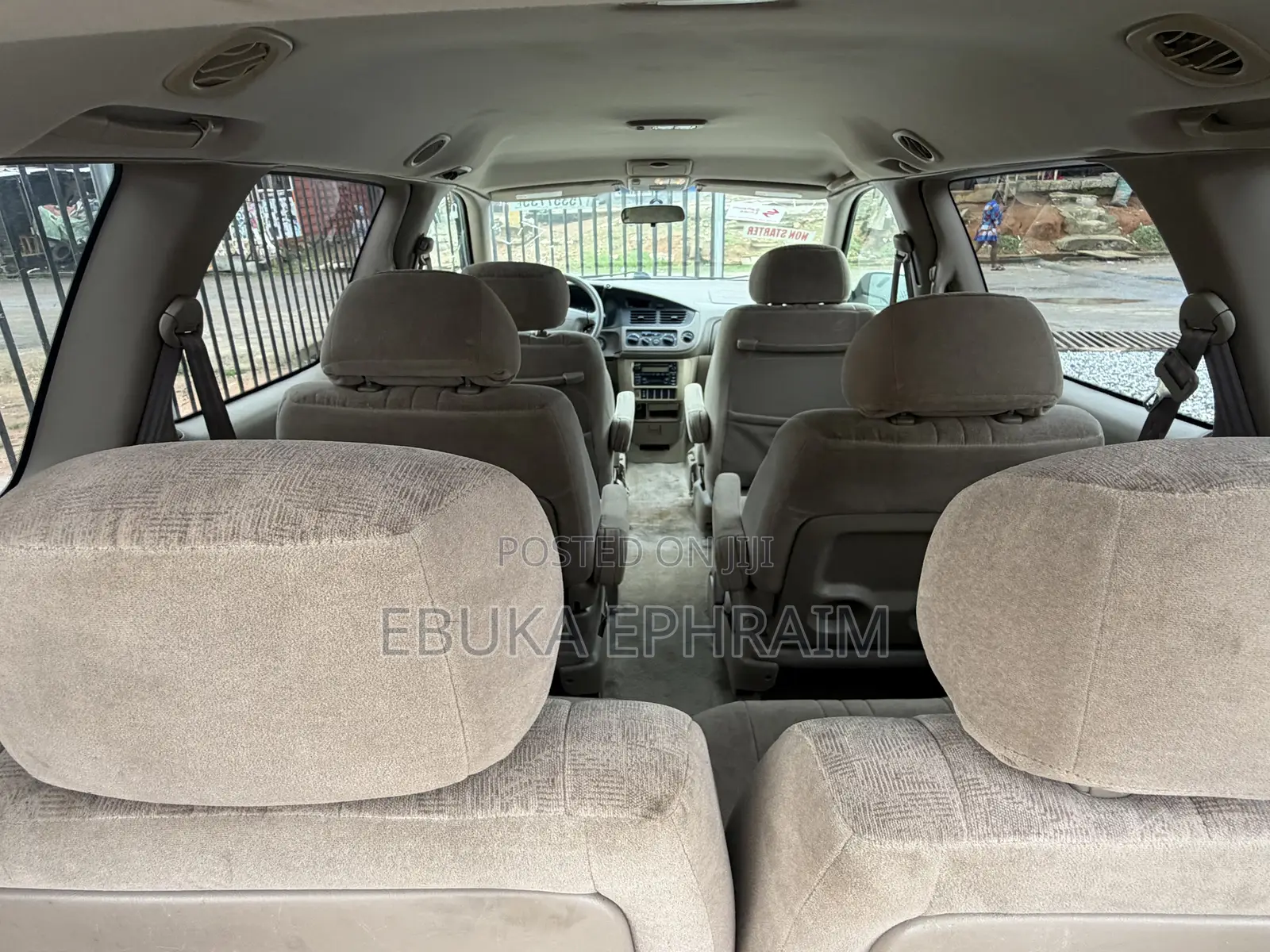 Toyota Sienna LE 2003 Gold