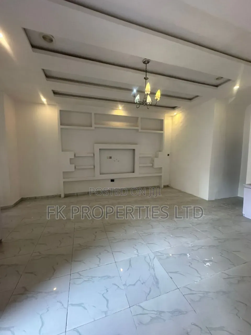Studio Apartment in Osapa london for rent