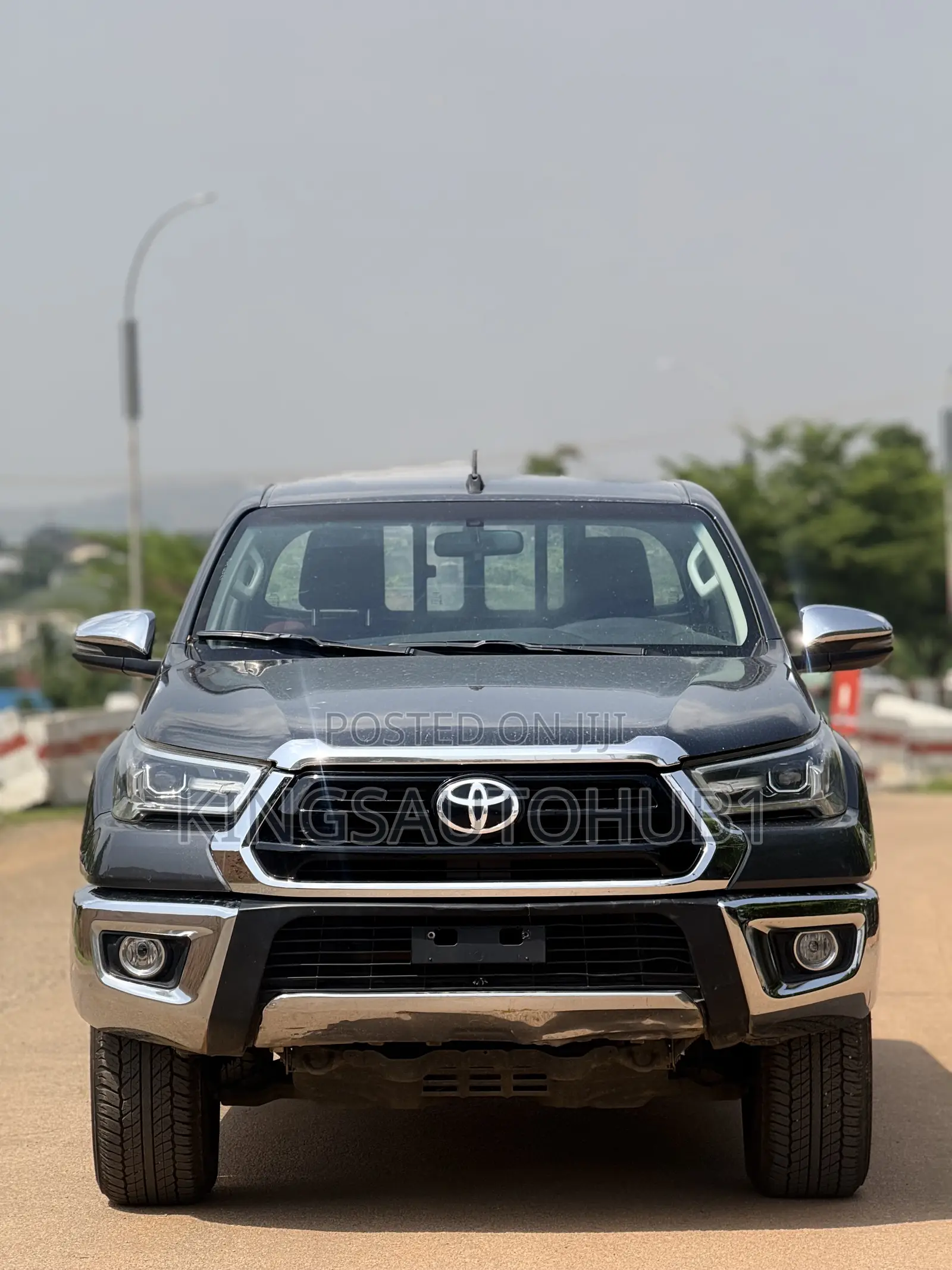 Toyota Hilux 2021 Gray