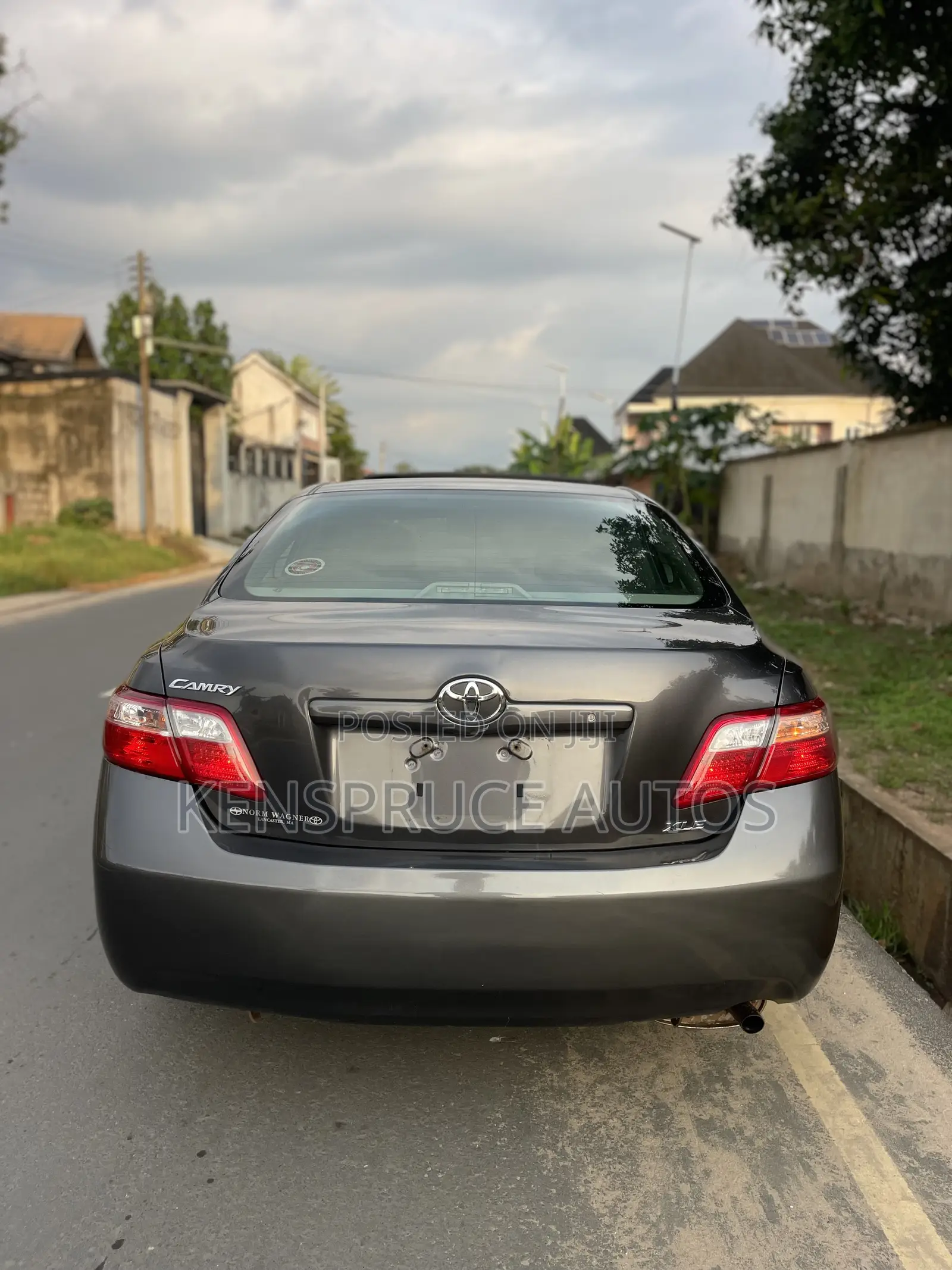 Toyota Camry XLE 4dr Sedan (2.4 4cyl 5A) 2008 Gray