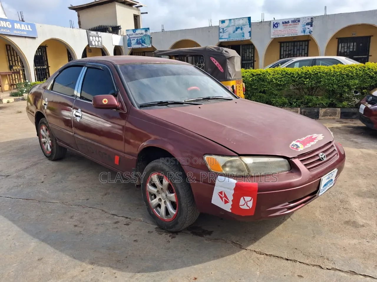 Toyota Camry LE 4dr Sedan (2.2L 4cyl 4A) 2000 Red