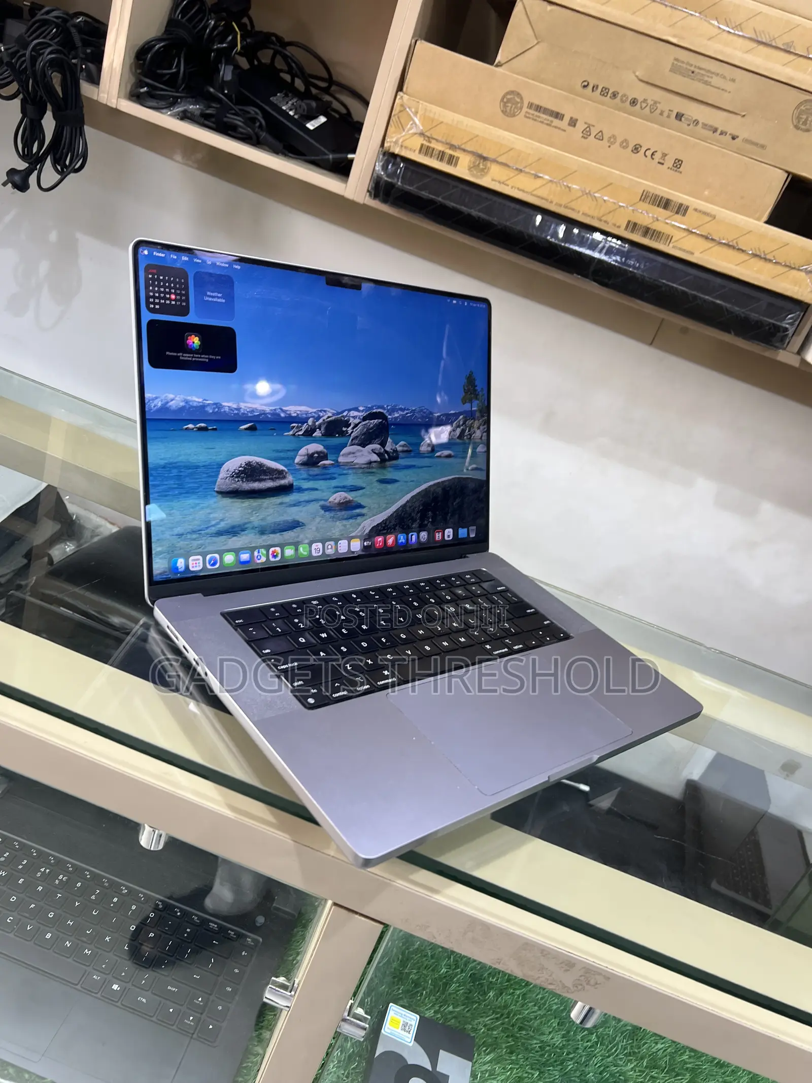 Laptop Apple MacBook Pro 2021 M1 16GB Apple M1 Pro SSD 512GB