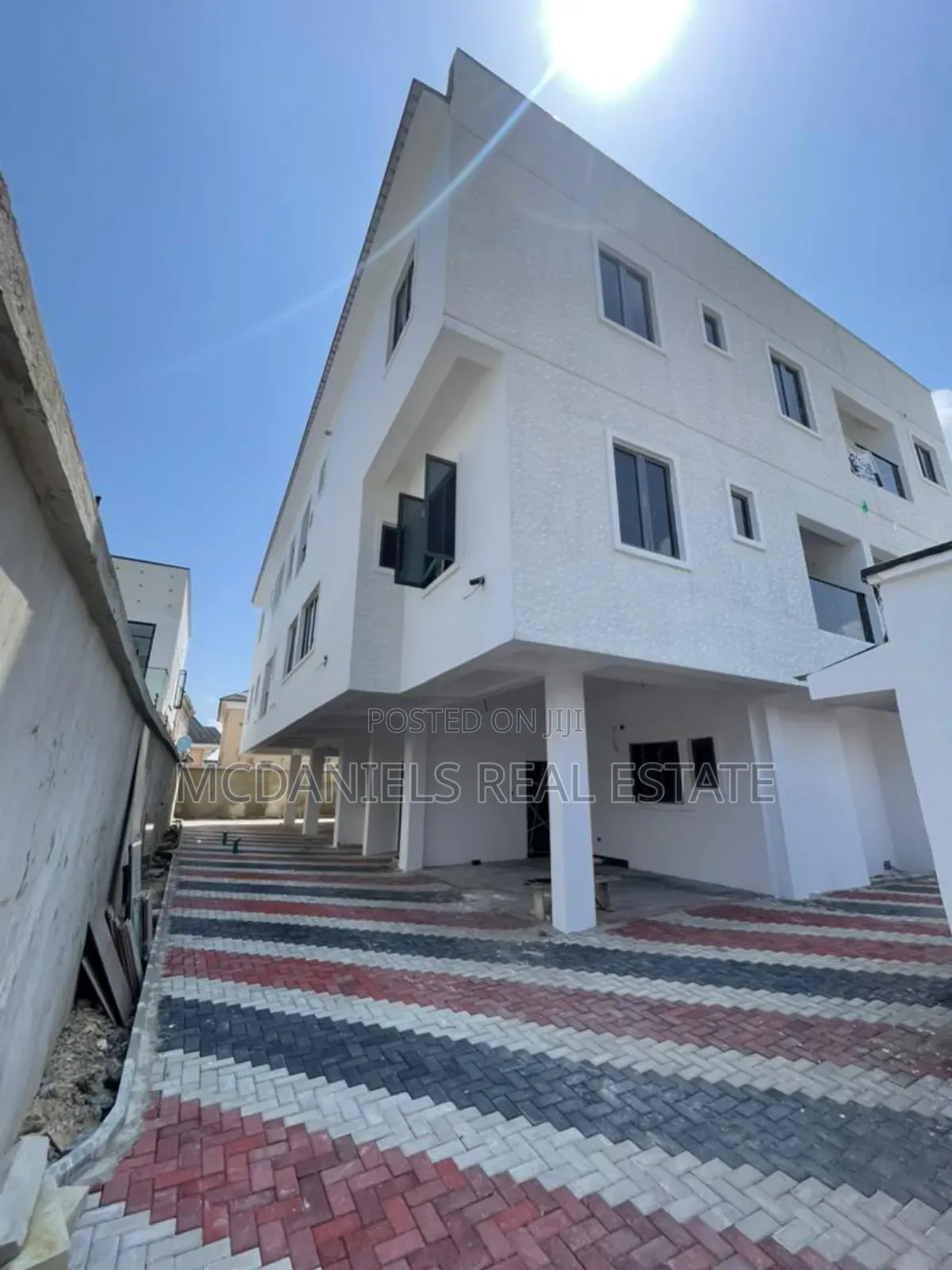 3bdrm Apartment in Ado / Ajah for sale