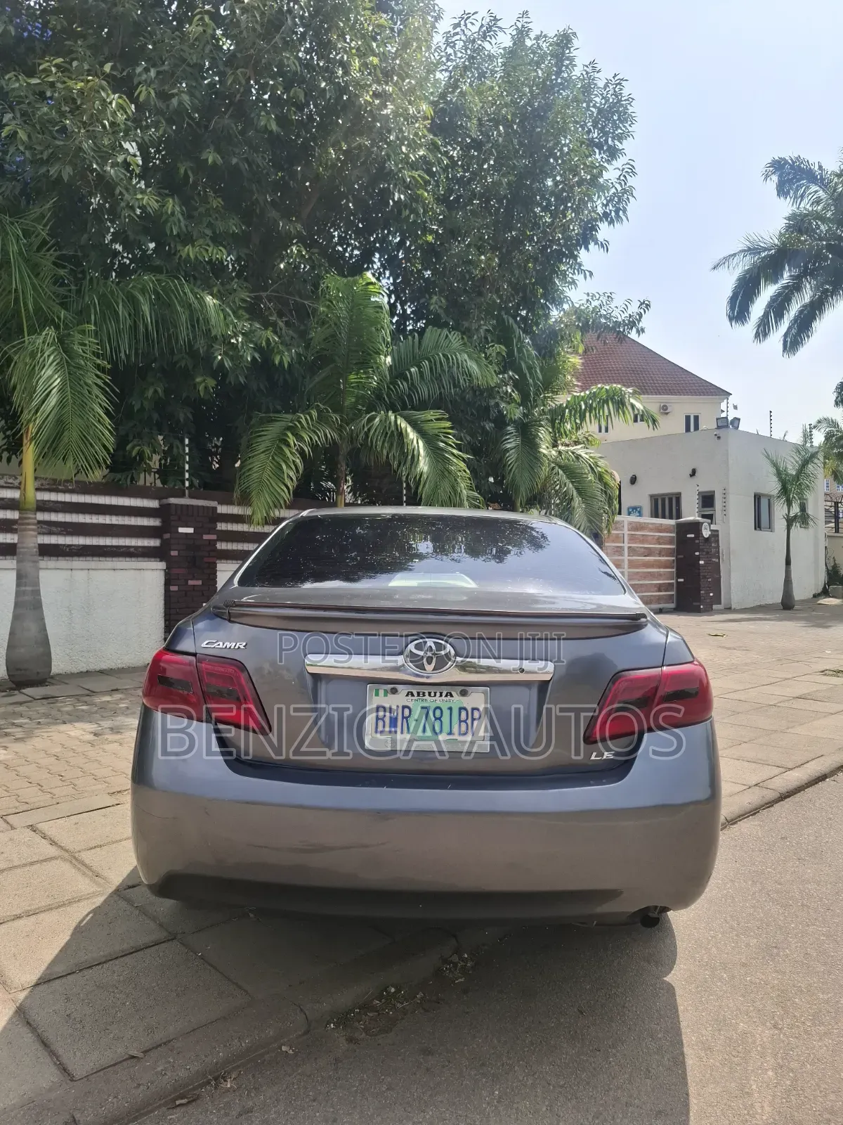 Toyota Camry 2010 Gray