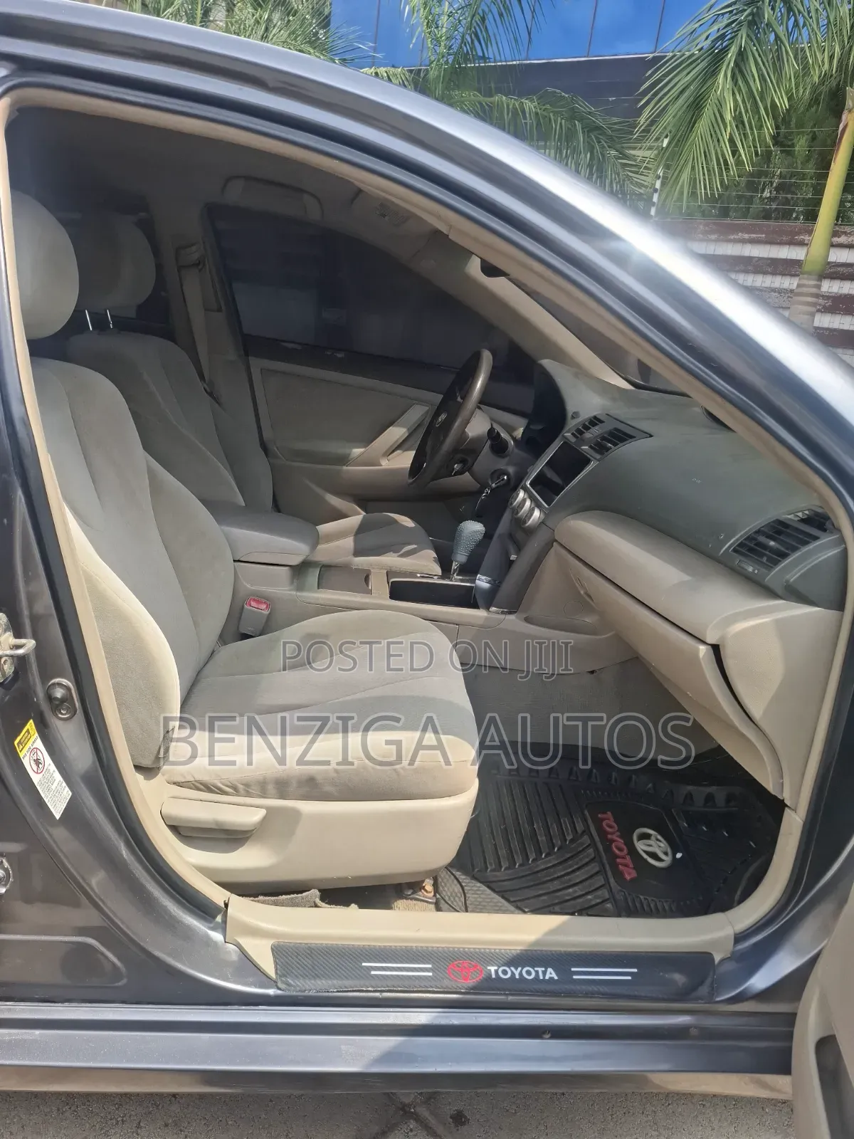 Toyota Camry 2010 Gray