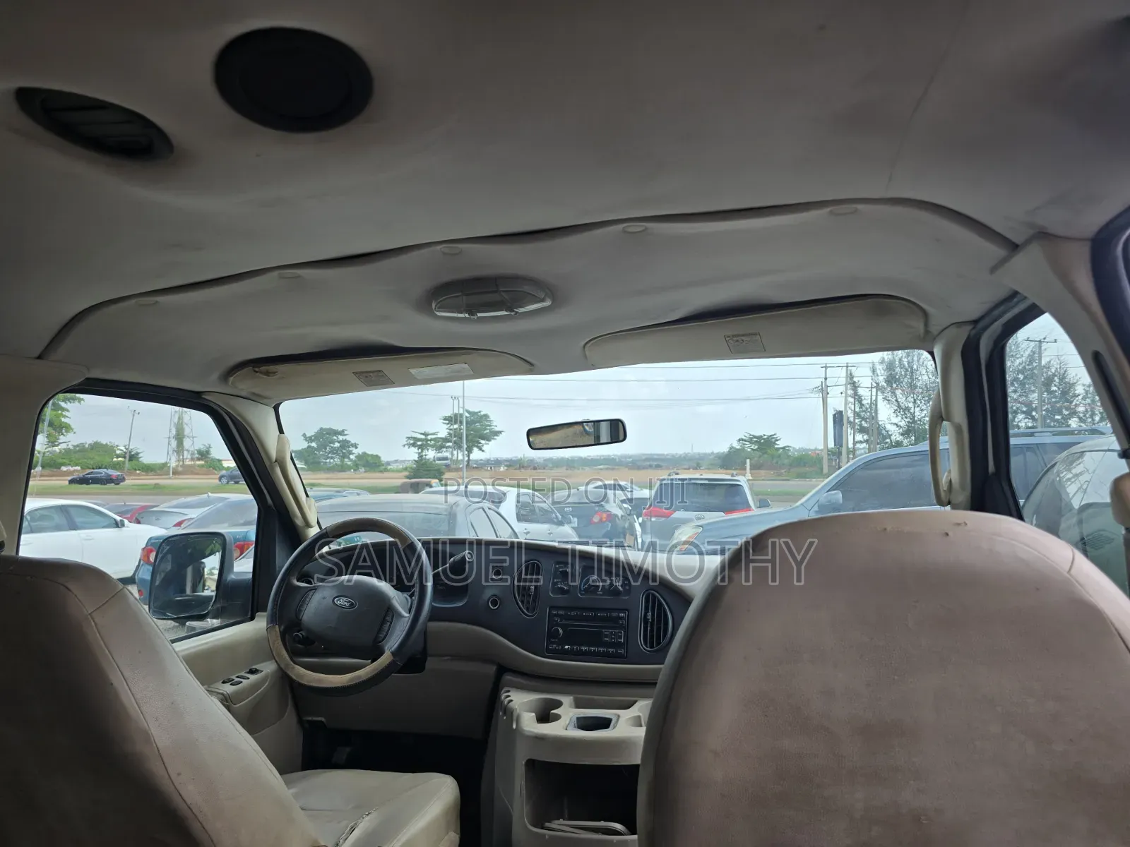 Ford E-350 2005 White
