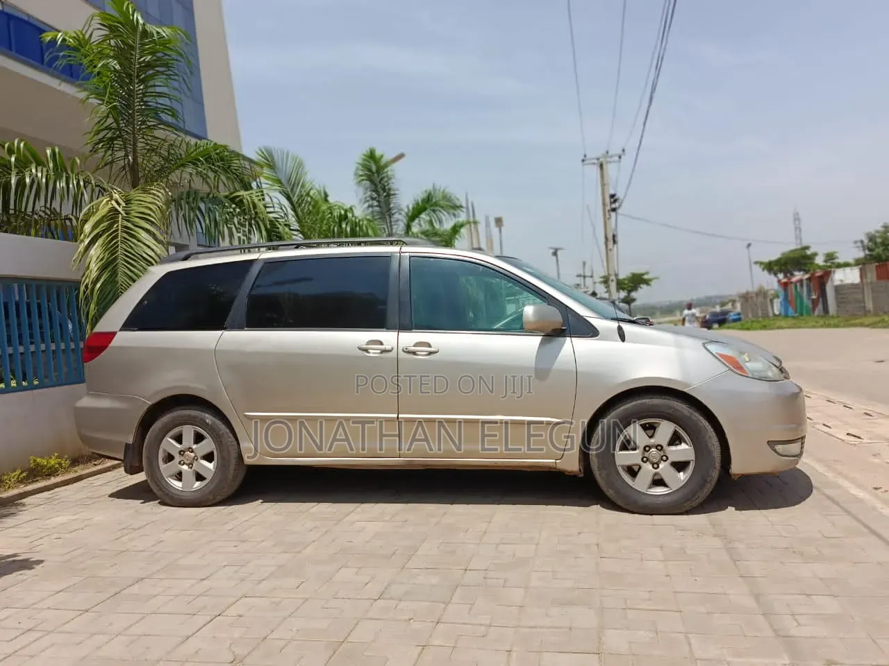 Toyota Sienna 2005 Gold
