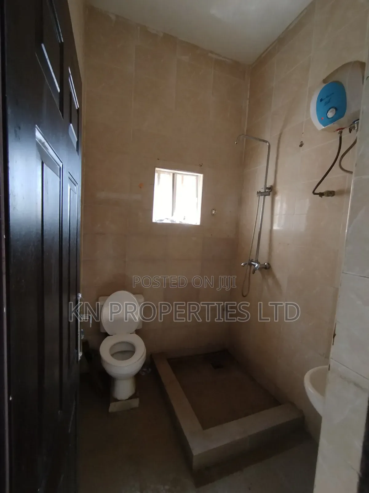 4bdrm Block of Flats in For Official Use, Guzape District for rent