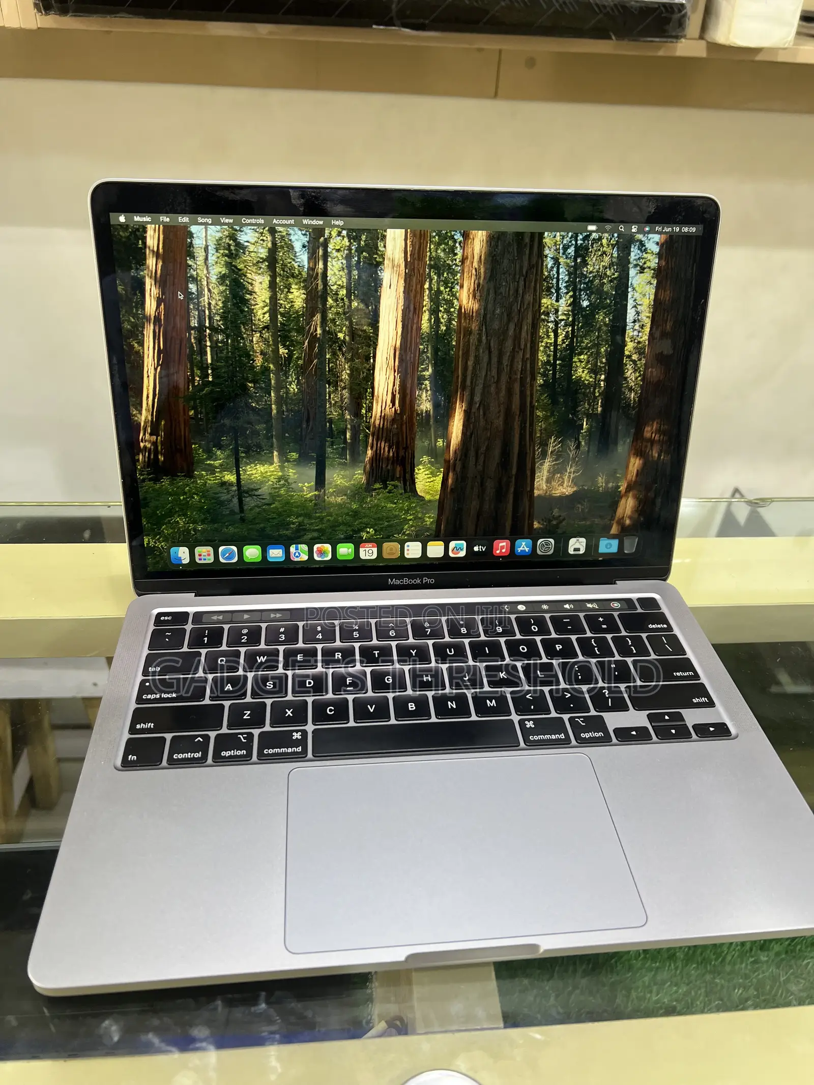 Laptop Apple MacBook Pro 2020 16GB Intel Core i7 SSD 512GB